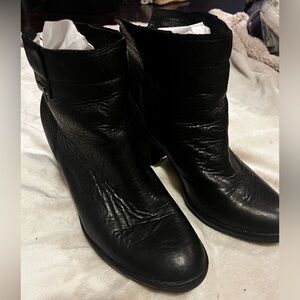 Söfft Bootie- woman size 9 1/2 M